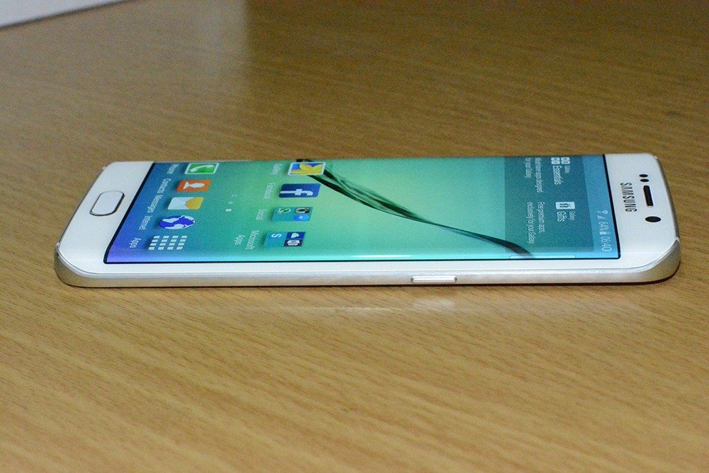 Samsung Galaxy S6 edge (6)