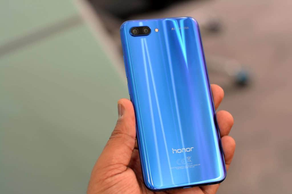 Honor Launches the Honor 10 Powered By AI Photography.