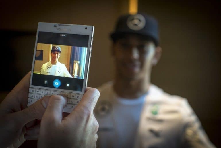 BLACKBERRY PASSPORT IN WHITE UNVEILED IN MIDDLE EAST.