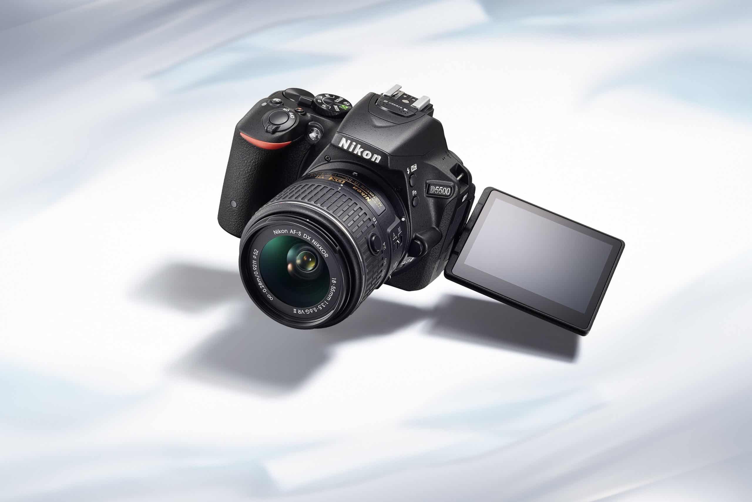 Nikon, dünyanın ən kiçik və yüngül DSLR olan D5500-ni təqdim etdi