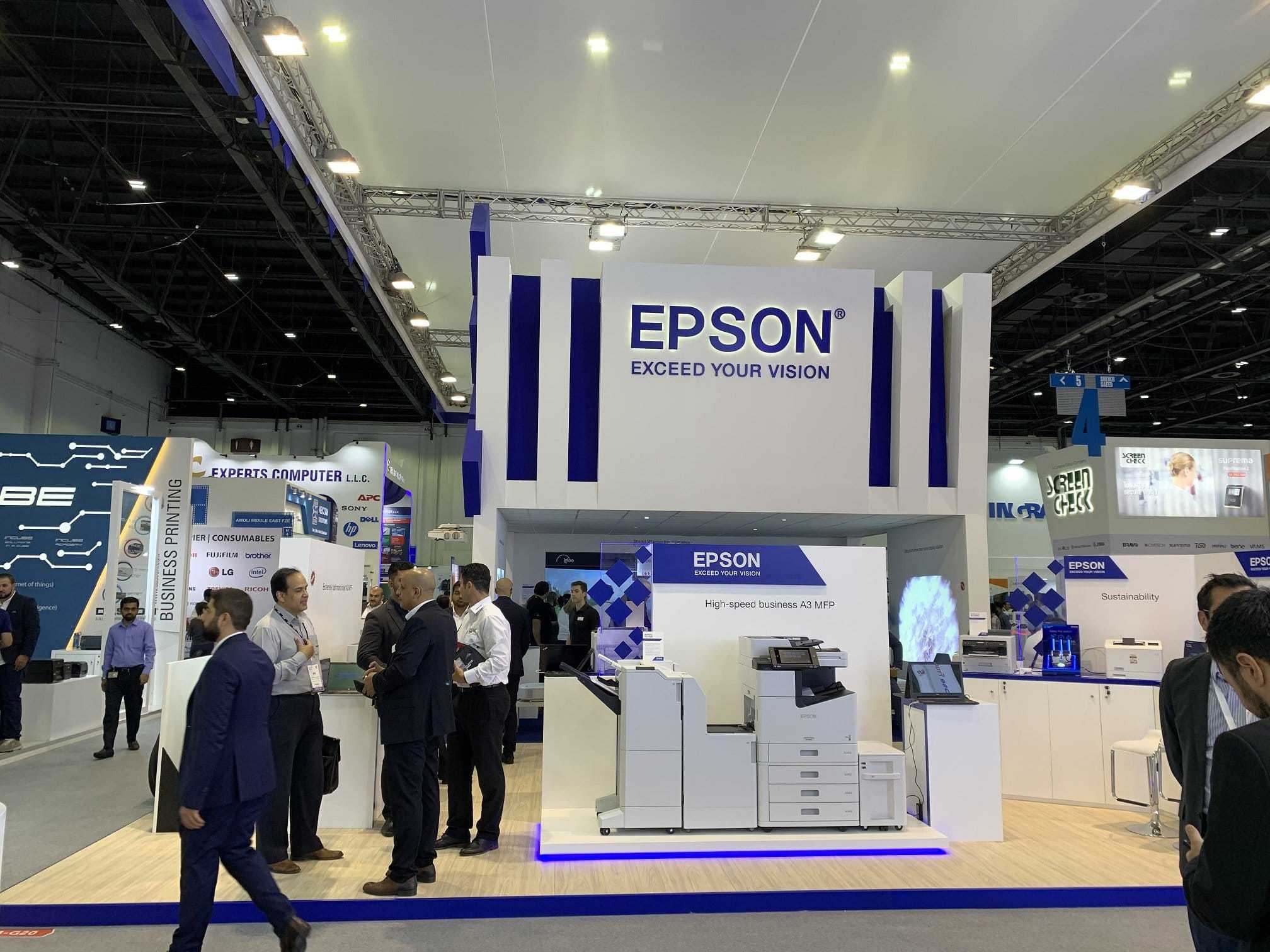 Shared VR experience at Epson GITEX stand attracts visitors