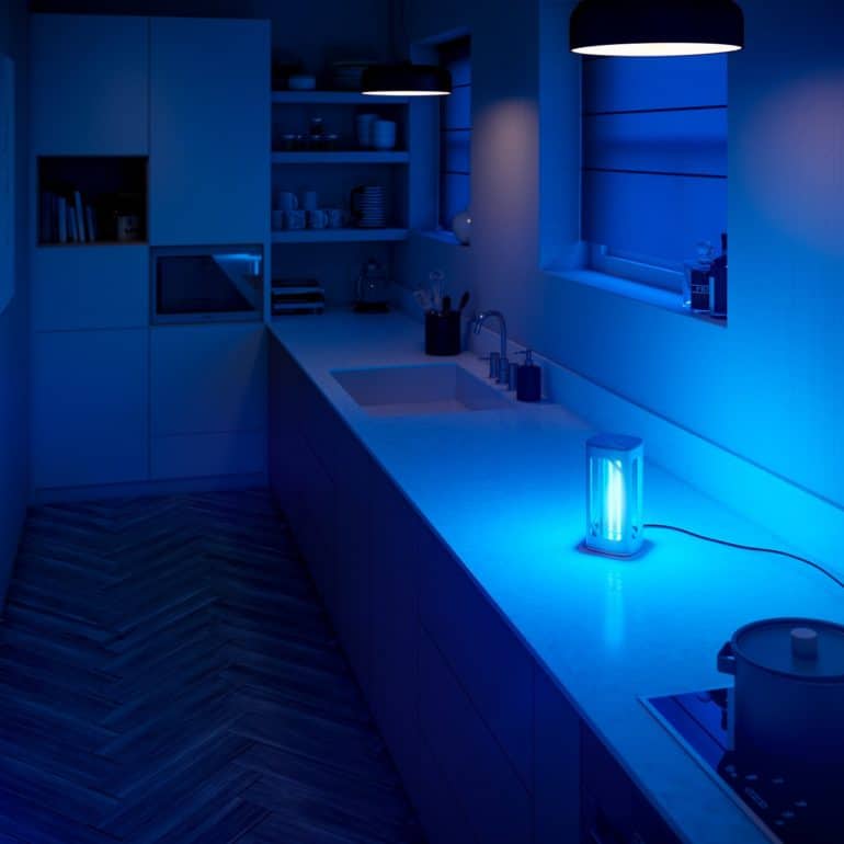 Signify, istehlakçıların evlərini dezinfeksiya etmələri üçün UV-C dezinfeksiya masası lampalarını təqdim edir