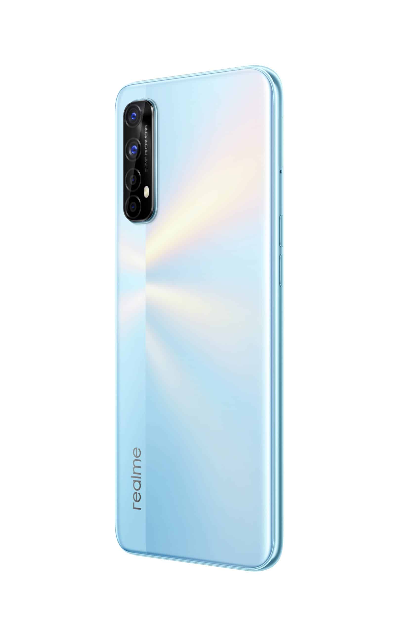 Realme launches its 7-series smartphone in the UAE