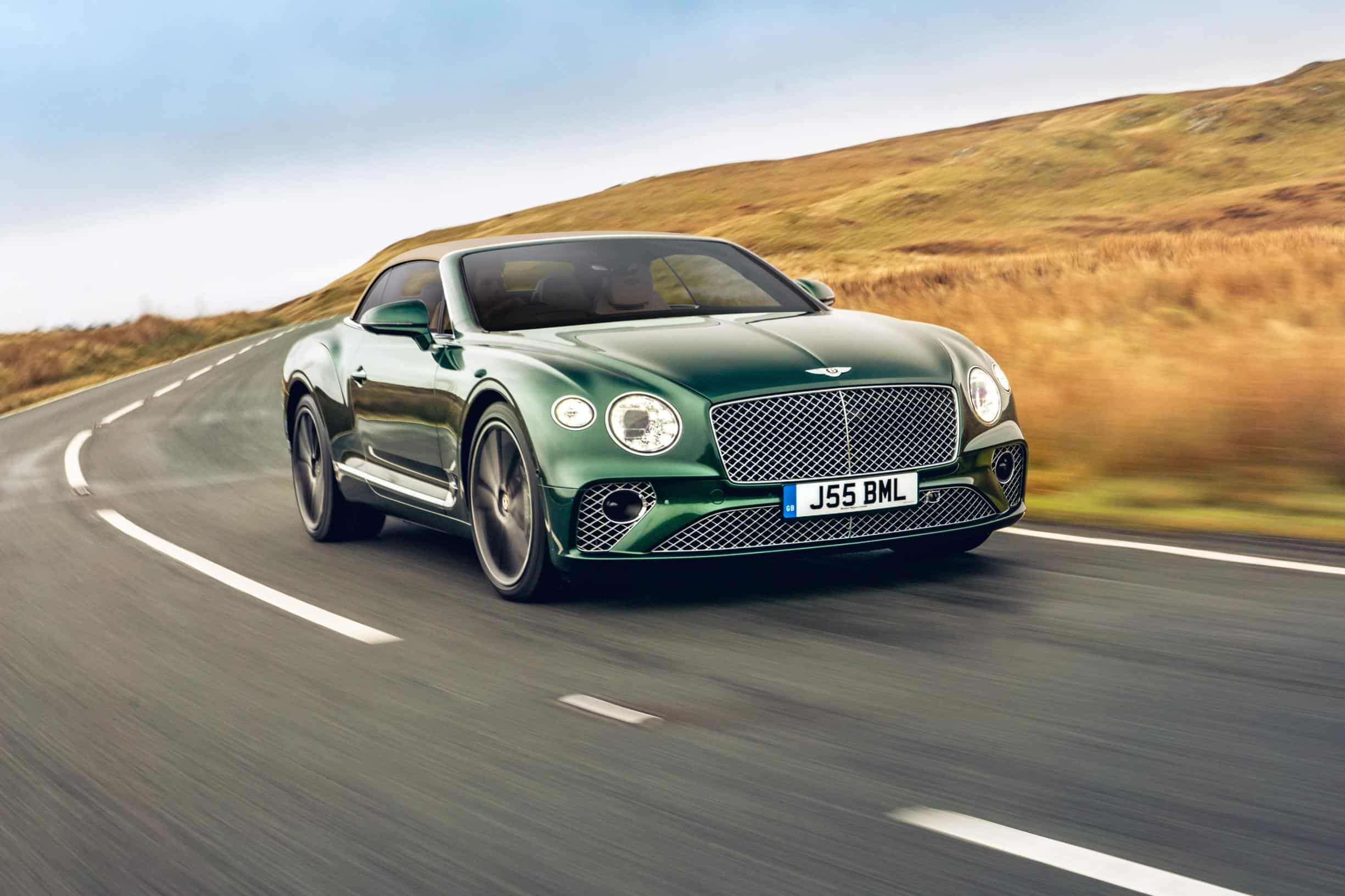 Bentley upgrades its entire portfolio with an all-new tweed interior option