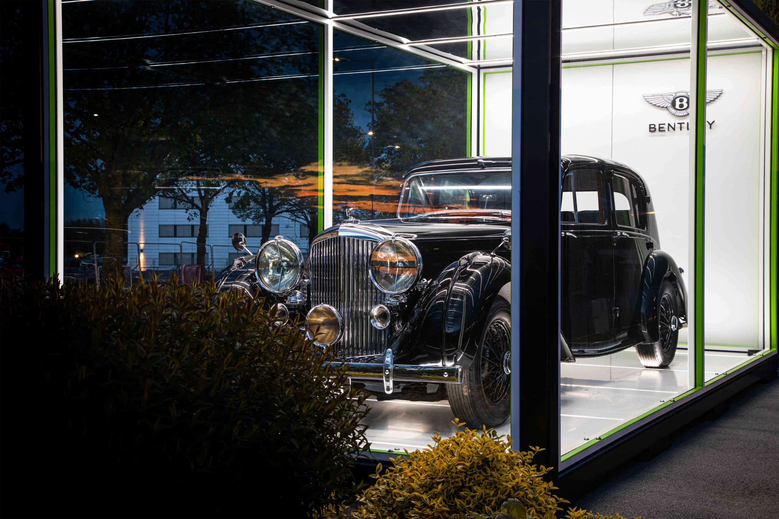 BENTLEY CELEBRATES 75 YEARS OF MANUFACTURING CARS IN CREWE