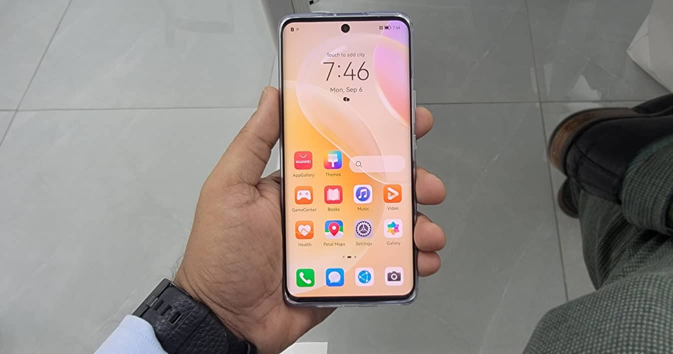 Huawei Nova 8 Unboxing.