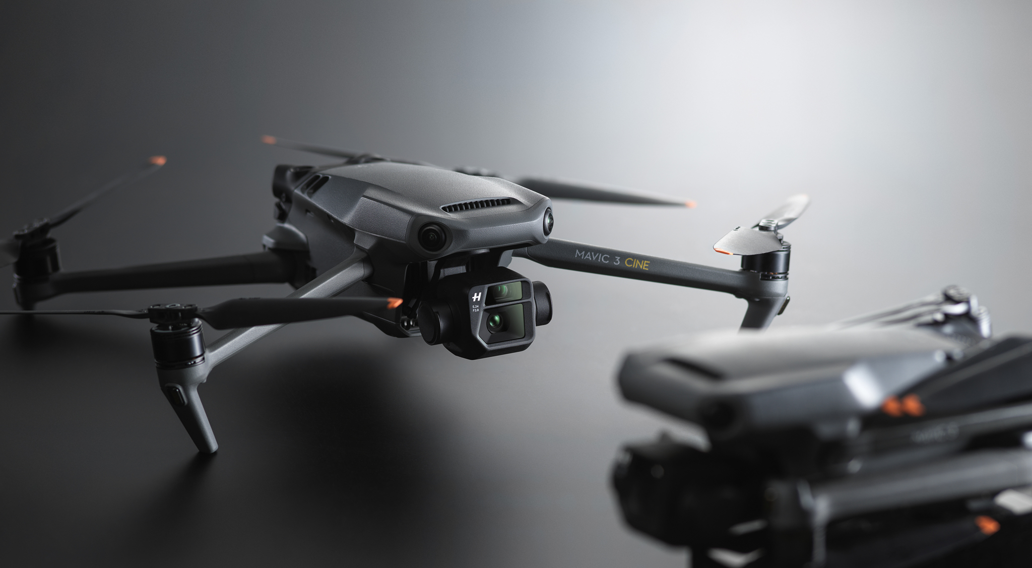 DJI Membuat Drone Terbaik Dunia Lebih Baik Dengan Mavic 3 Baru