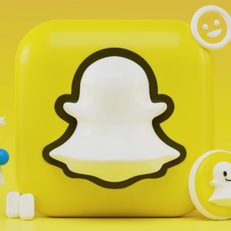 Snapchatでユーザー名の横にあるスマイリーフェイスはどういう意味ですか