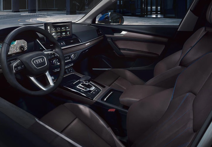 አዲስ Audi Q5 እና Q5 የስፖርት ተመላሽ ሞዴሎች አሁን በአቡ ዳቢ እና በአል አይን ውስጥ ባሉ ማሳያ ክፍሎች ውስጥ ይገኛሉ
