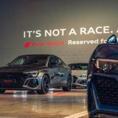 အသစ်စက်စက် Audi RS3 သည် ဒူဘိုင်းရှိ တစ်ပတ်ကြာ Audi Sport မြင်ကွင်းတွင် ဒေသတွင်း အကြိုကြည့်ရှုမှု ပြုလုပ်သည်။