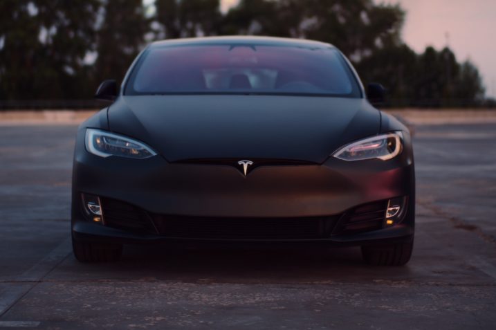 To avoid damage, Tesla can now check for potholes and modify vehicle suspension