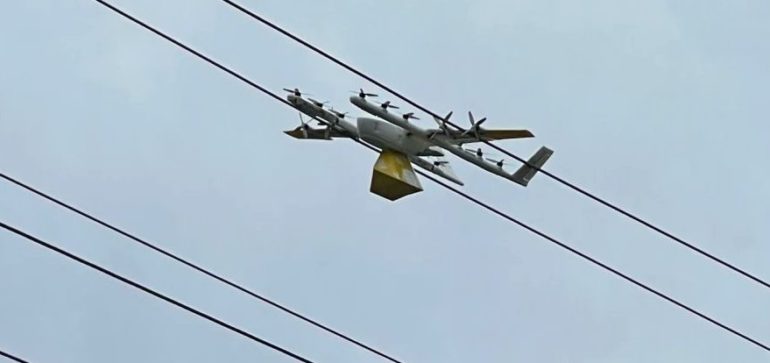 Food distribution Drone crashes into power lines, causing hundreds to lose electricity