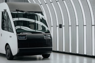 Arrival's unique'microfactory' in the United Kingdom creates its first electric vehicle
