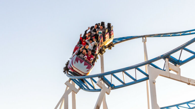 On rollercoasters, the iPhone 14 continuously dialling 911
