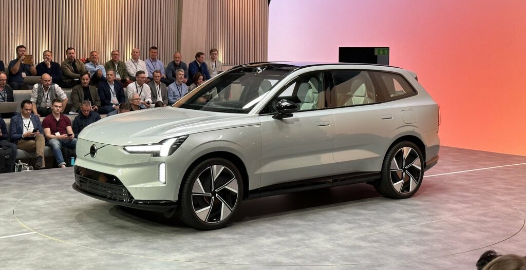 Volvo Unveils EV Masterpiece: The ES90, A Sustainable Flagship Sedan