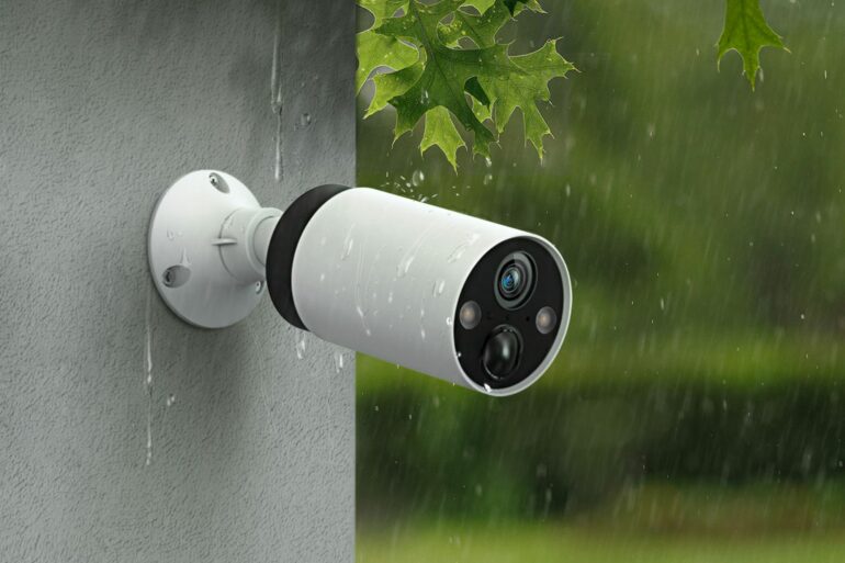 The newest 2k security camera from TP-Link has full-color night vision