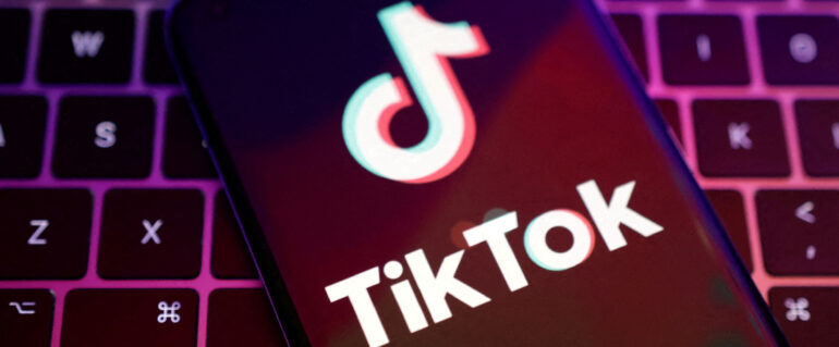 TikTok is stealing from the answer sheet of HQ Trivia