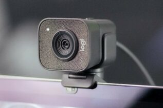 3 MUST BUY Webcams in 2023