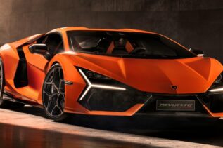 Lamborghini's New Plug-In Hybrid Supercar Boasts a Range of Six Miles in Electric-Only Mode