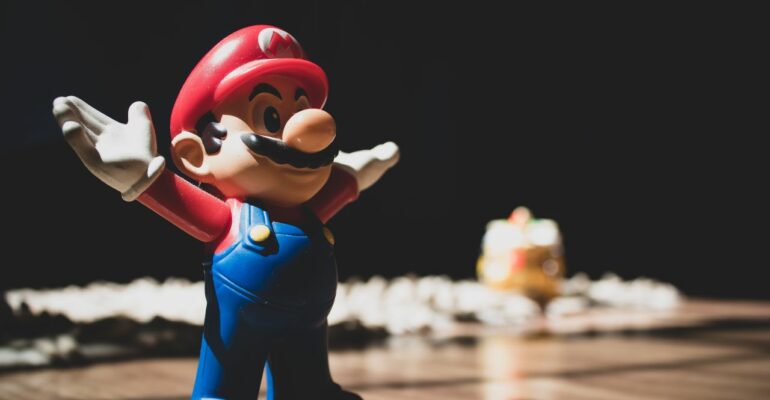 Mario won't ditch consoles for smartphones, says Nintendo's Miyamoto