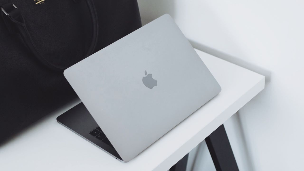 TOP 3 Laptops to buy if you are a College Student