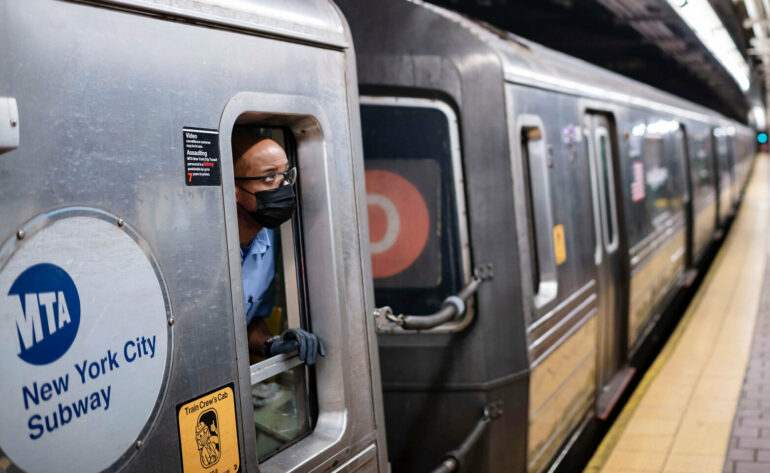 The New York City Transit Authority will no longer issue service alerts on Twitter