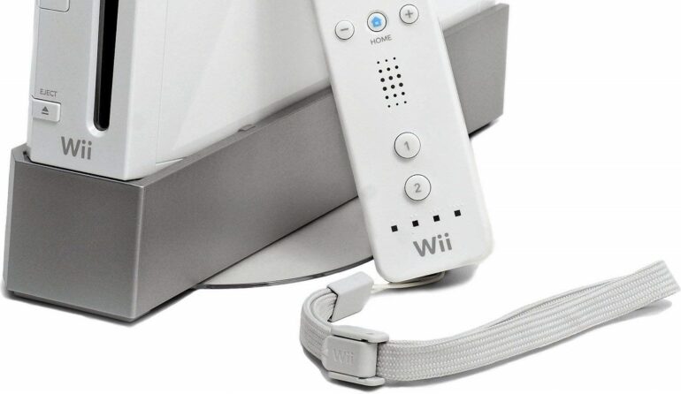 Nintendo Wii Fan Creates Massive, Working Console