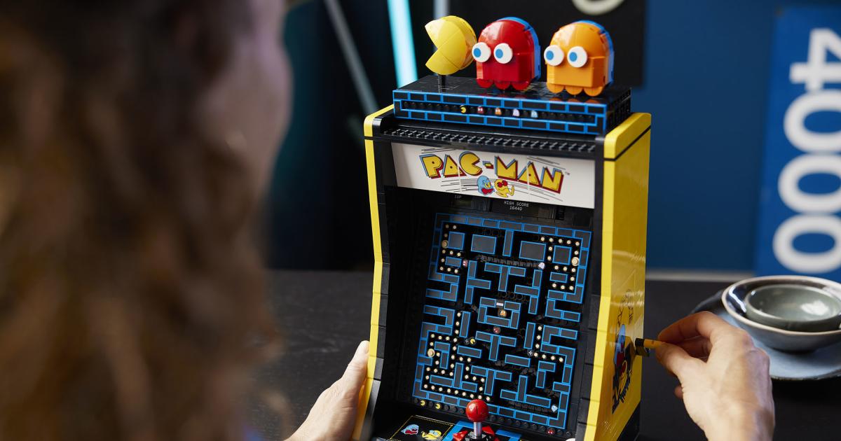 Lego Pac-Man set recreates classic arcade game in brick form