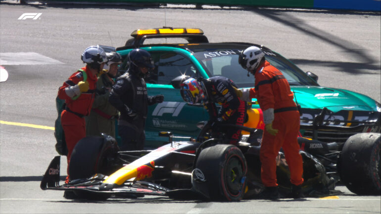 Red Bull Advisor Helmut Marko Unhappy with Sergio Perez's Qualifying Crash