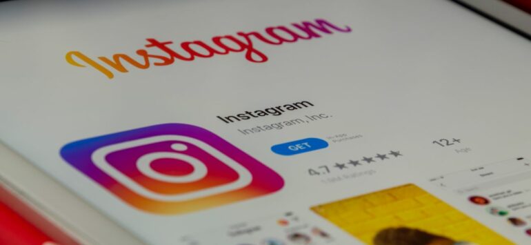 It is now possible to download all public Instagram Reels