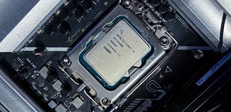 Intel Core i9-14900KF Shatters Overclocking World Record with Liquid Helium Cooling