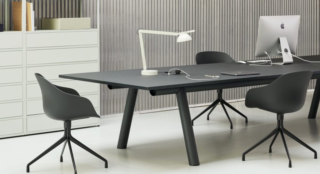 Explore the top emerging trends shaping office spaces in 2024 with MillerKnoll, the leading expert in workplace design