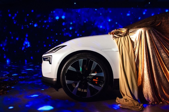 Al-Futtaim Electric Mobility, Polestar 4, electric SUV, sustainable mobility, eco-friendly cars, green mobility, Polestar UAE, electric vehicle launch, Scandinavian design, carbon footprint reduction, recycled materials, UAE electric cars, long range EV, electric car performance