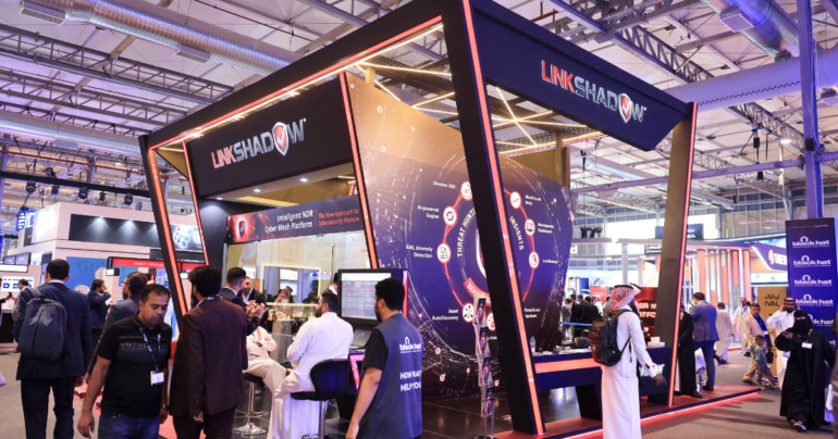 Saudi Vision 2030 logo alongside key benefits of LinkShadow’s DSPM in enhancing cybersecurity and data privacy.