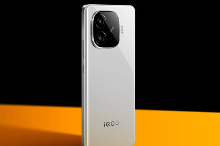 iQOO Z9 Turbo L smartphone featuring Pixelworks X5 Turbo