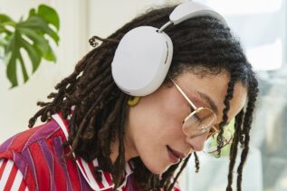 Sonos Ace headphones in black, updated with new TrueCinema and dual listening features for 2025