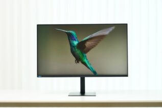 ViewFinity S8 monitor