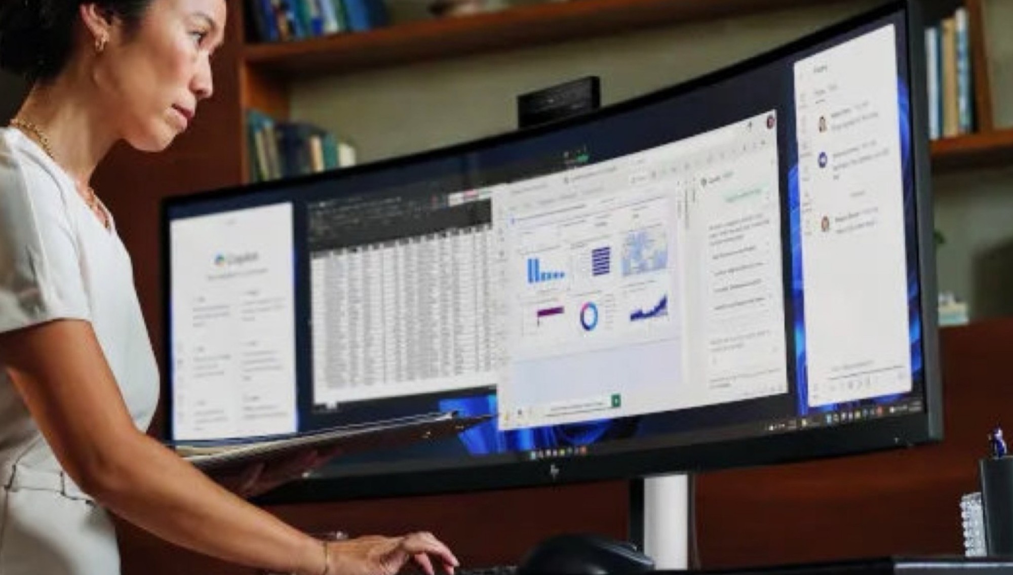 HP Series 5 Pro 49” Conferencing Monitor