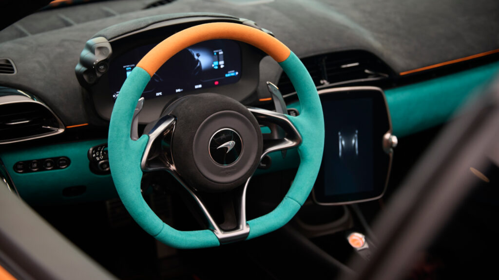 McLaren Special Operations Delivers Bespoke ‘Geo-Hex’ McLaren Artura Spider to delighted customer in Dubai