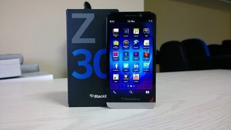 Blackberry Z30 Unboxing [Image Gallery]