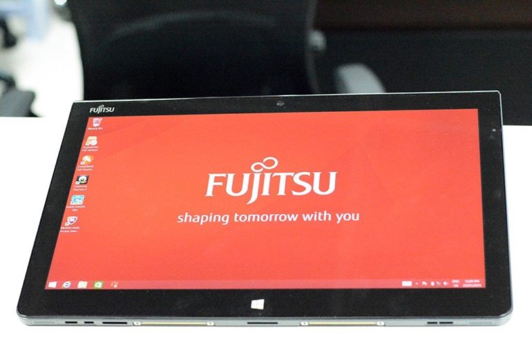 Fujitsu Stylistic Q704 Review