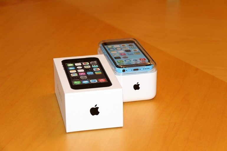 iPhone 5C & 5S Unboxing [Images Gallery]